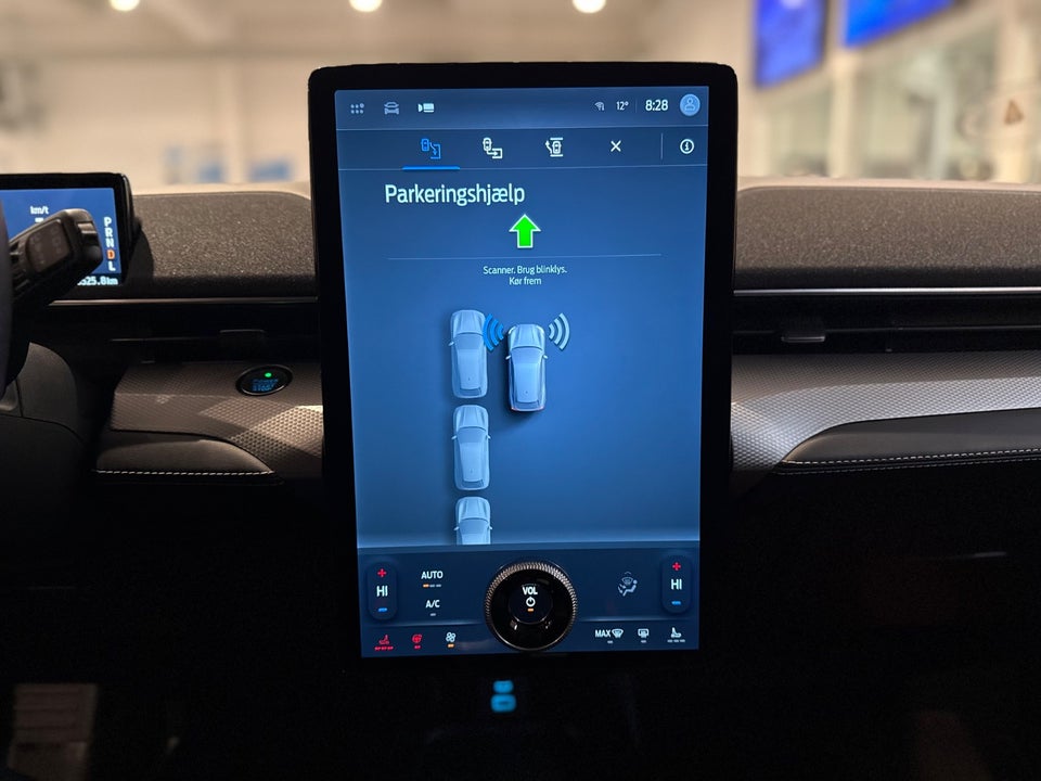 Ford Mustang Mach-E 88 Extended Range 5d