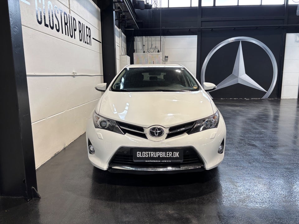 Toyota Auris 1,6 T2 5d