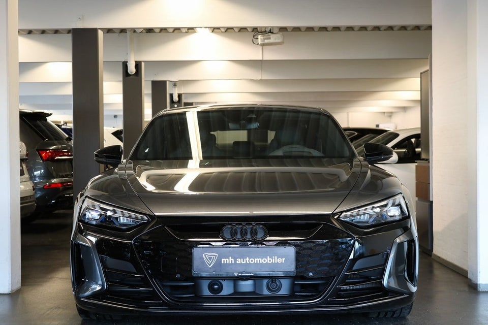 Audi RS e-tron GT quattro 4d