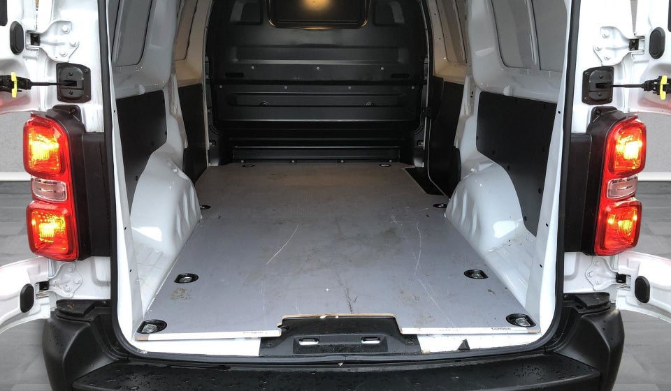 Toyota ProAce 2,0 D 144 Long Comfort 4d