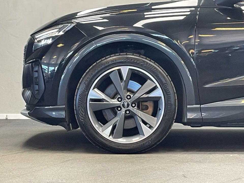 Audi Q4 e-tron 50 Attitude quattro 5d