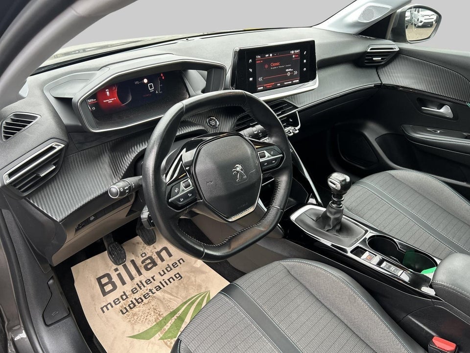 Peugeot 208 1,2 PureTech 100 Allure Sky 5d