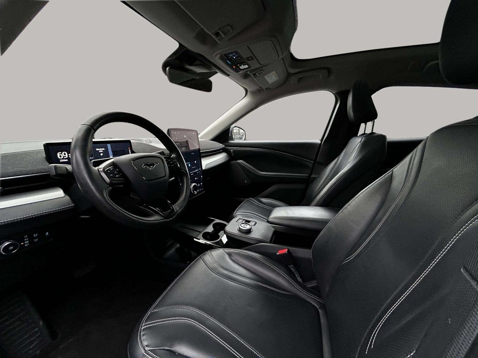 Ford Mustang Mach-E 75 Standard Range 5d