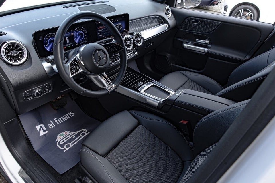 Mercedes EQB300 Progressive 4Matic 5d