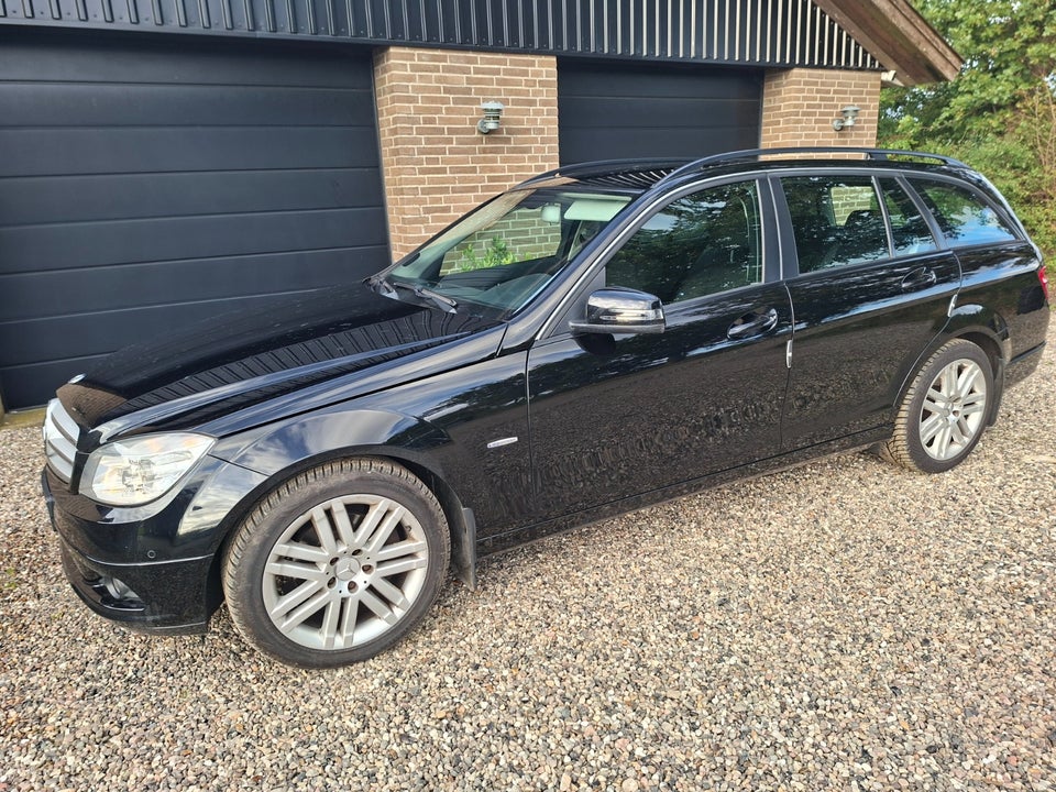 Mercedes C200 2,2 CDi Classic stc. aut. BE 5d