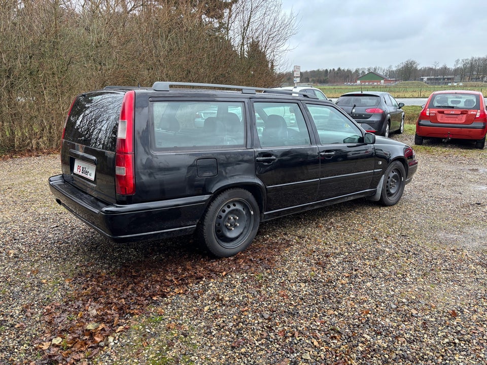 Volvo V70 2,3 T5 5d