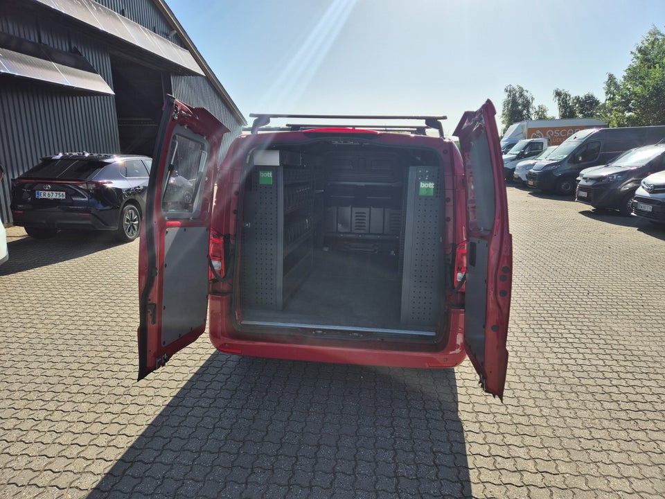 Mercedes Vito 114 2,0 CDi Kassevogn aut. L RWD