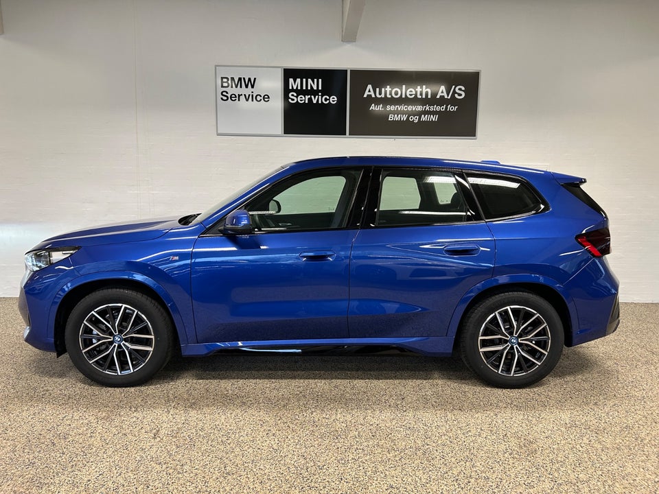 BMW iX1 xDrive30 Fully Charged M-Sport 5d