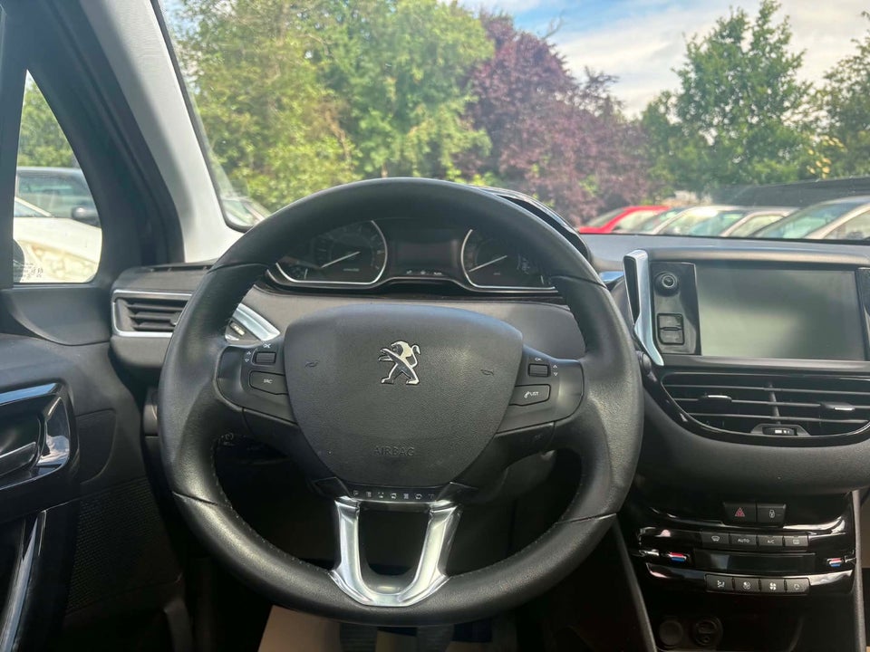 Peugeot 208 1,2 VTi Active 5d