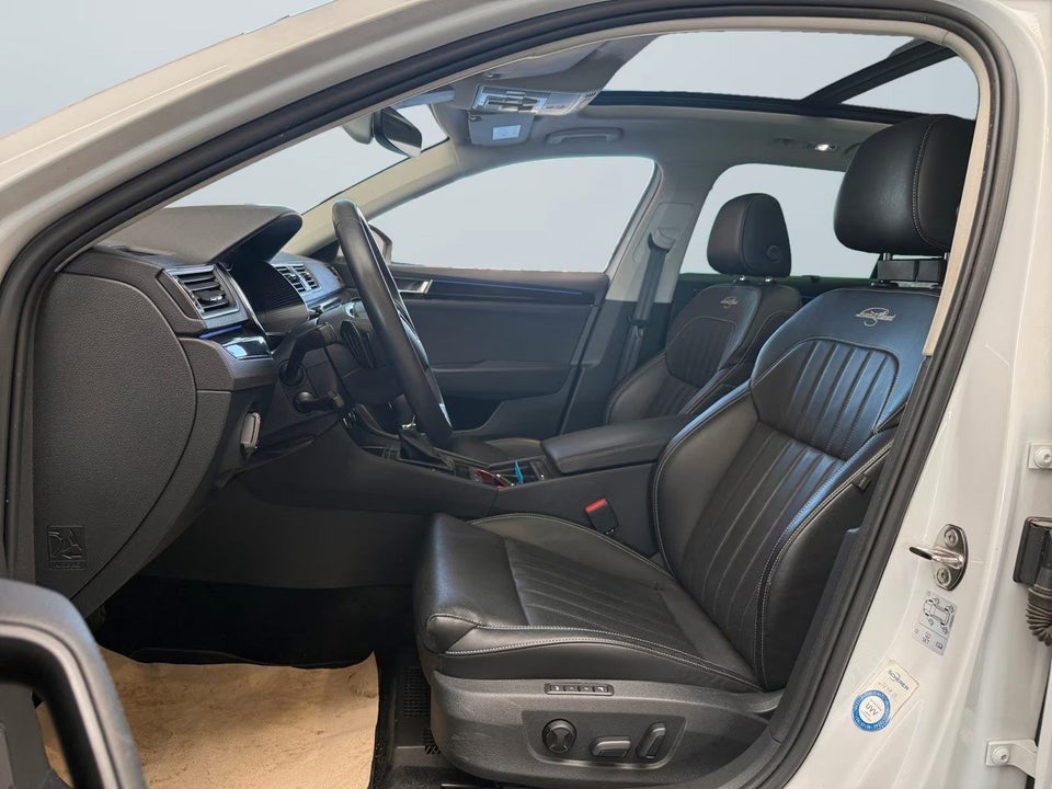 Skoda Superb 1,4 TSi iV Laurin & Klement Combi DSG Van 5d