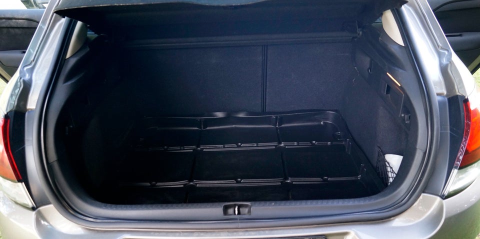 Citroën C4 1,6 BlueHDi 100 Feel 5d