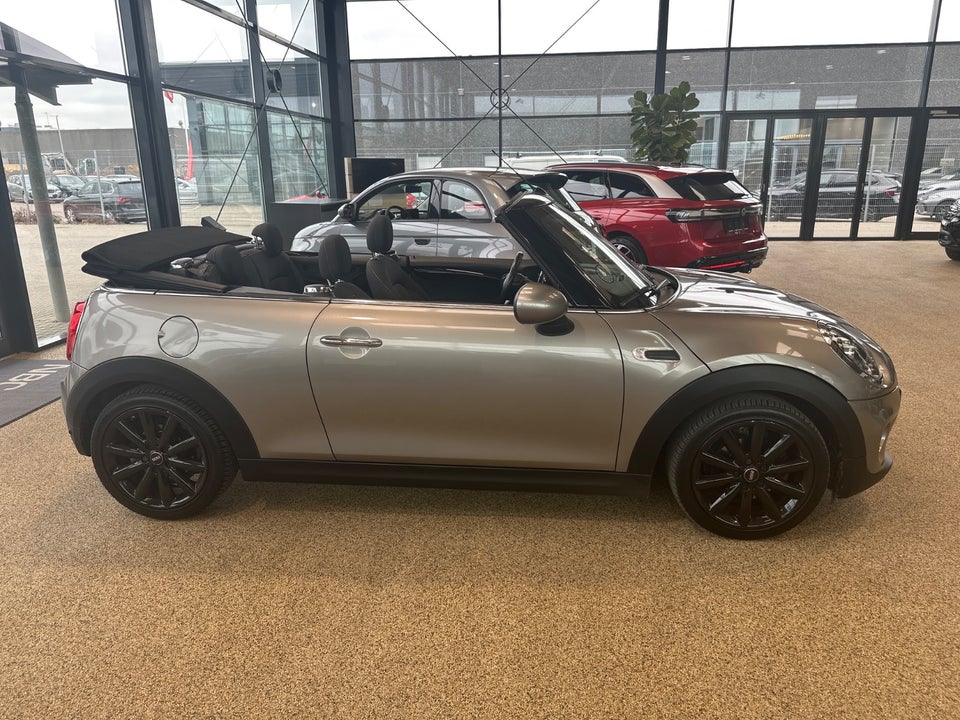 MINI Cooper 1,5 Essential Cabriolet aut. 2d