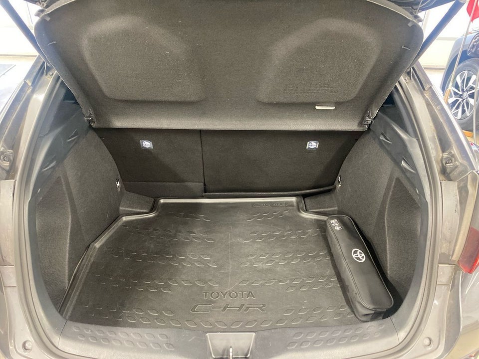 Toyota C-HR 1,8 Hybrid C-LUB Premium CVT 5d