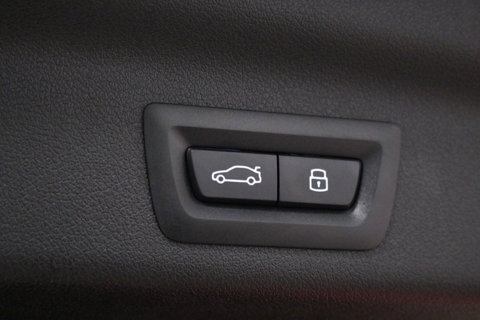 BMW iX1 eDrive20 M-Sport 5d