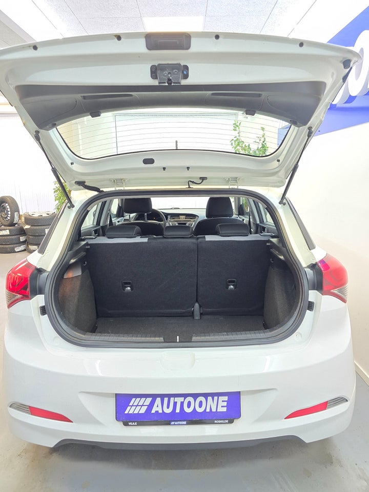 Hyundai i20 1,25 Move 5d
