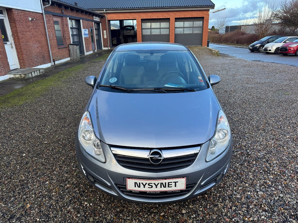 Opel Corsa 1,4 16V Cosmo 5d