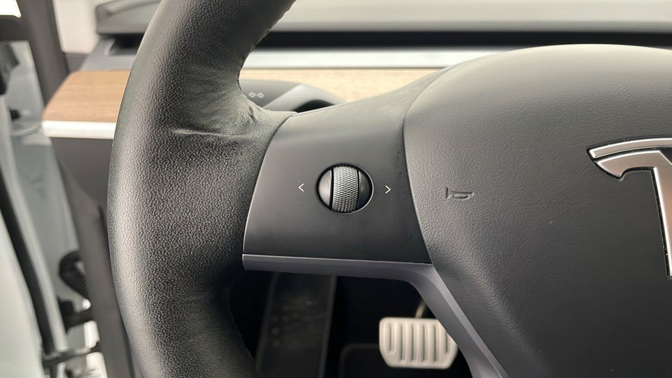 Tesla Model Y Performance AWD 5d