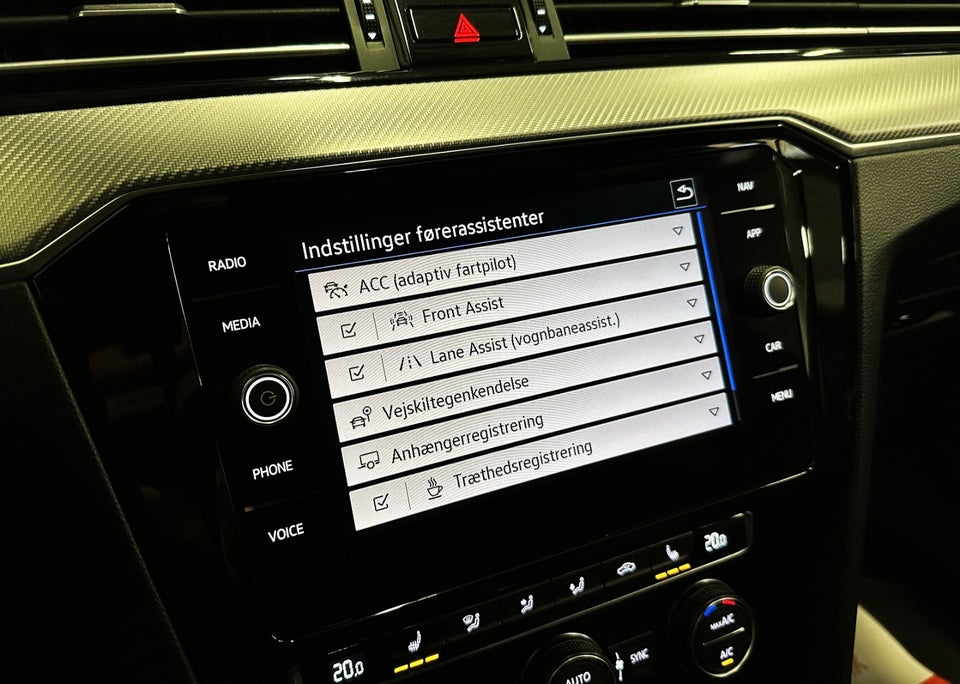 VW Passat 2,0 TSi 190 R-line Variant DSG 5d