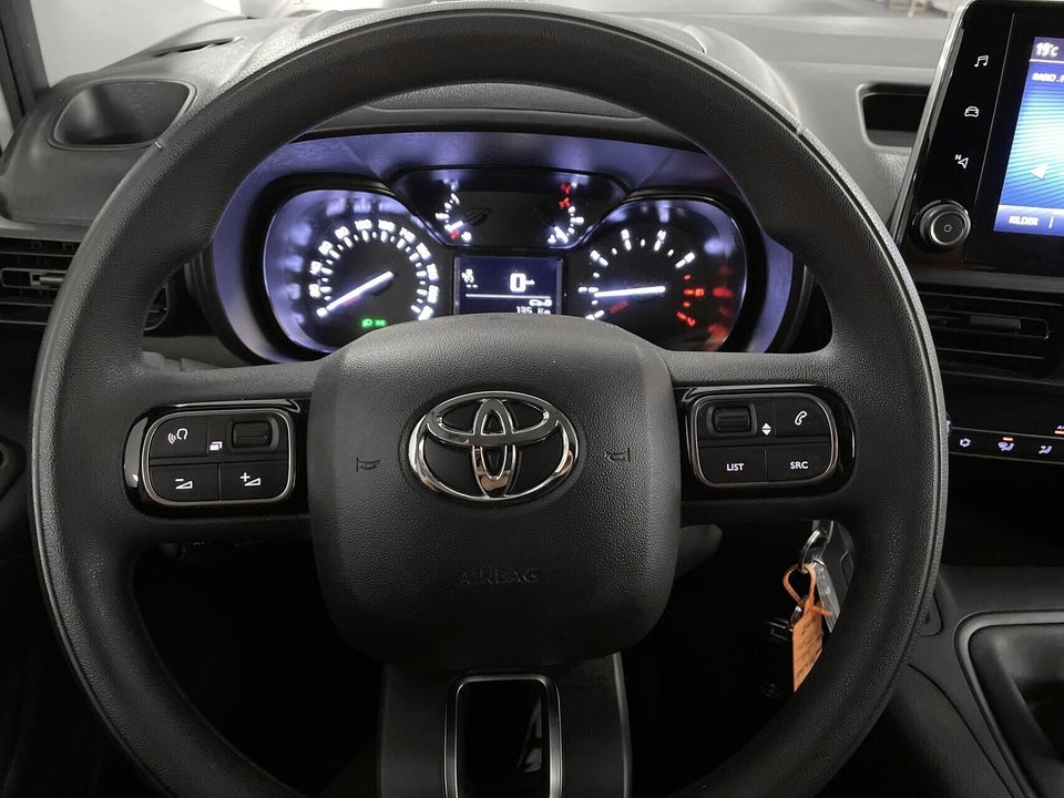 Toyota ProAce City 1,5 D 102 Medium Comfort Master