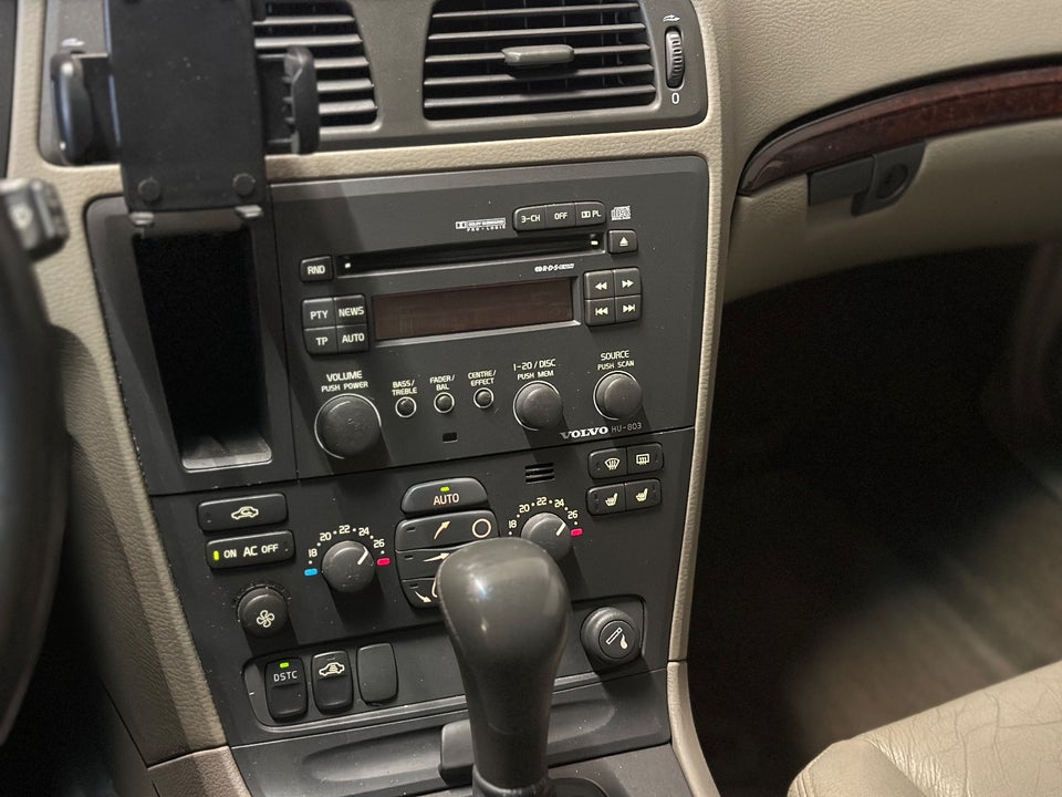 Volvo V70 2,4 T 200 aut. 5d