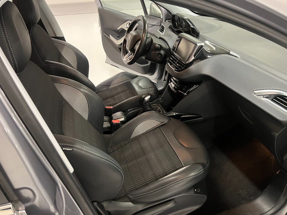 Peugeot 2008 1,6 BlueHDi 100 Allure 5d