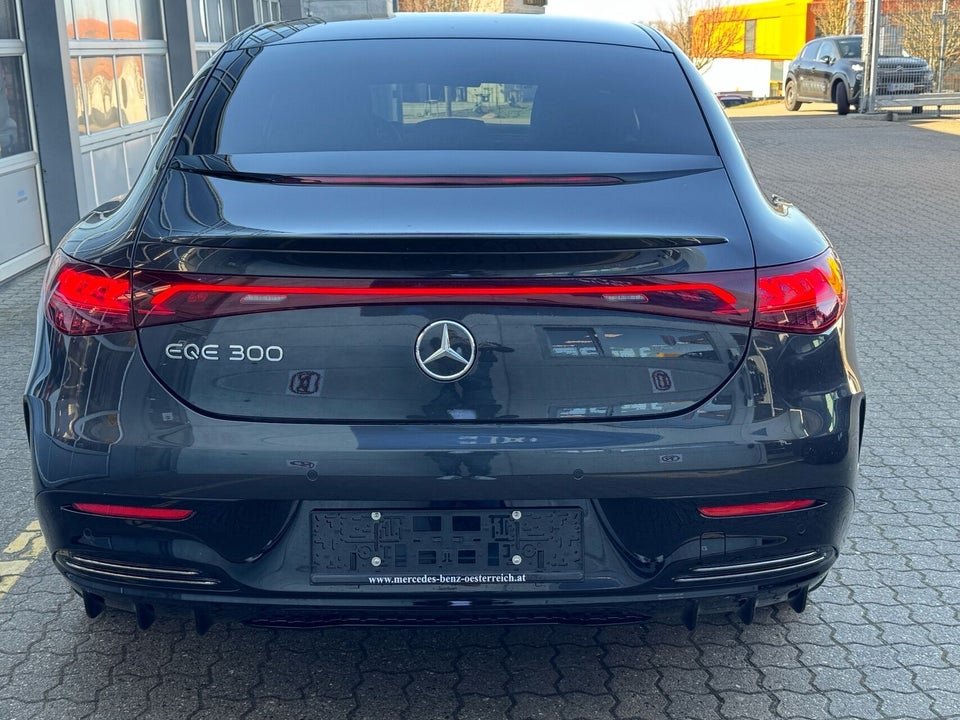 Mercedes EQE300 AMG Line 4d