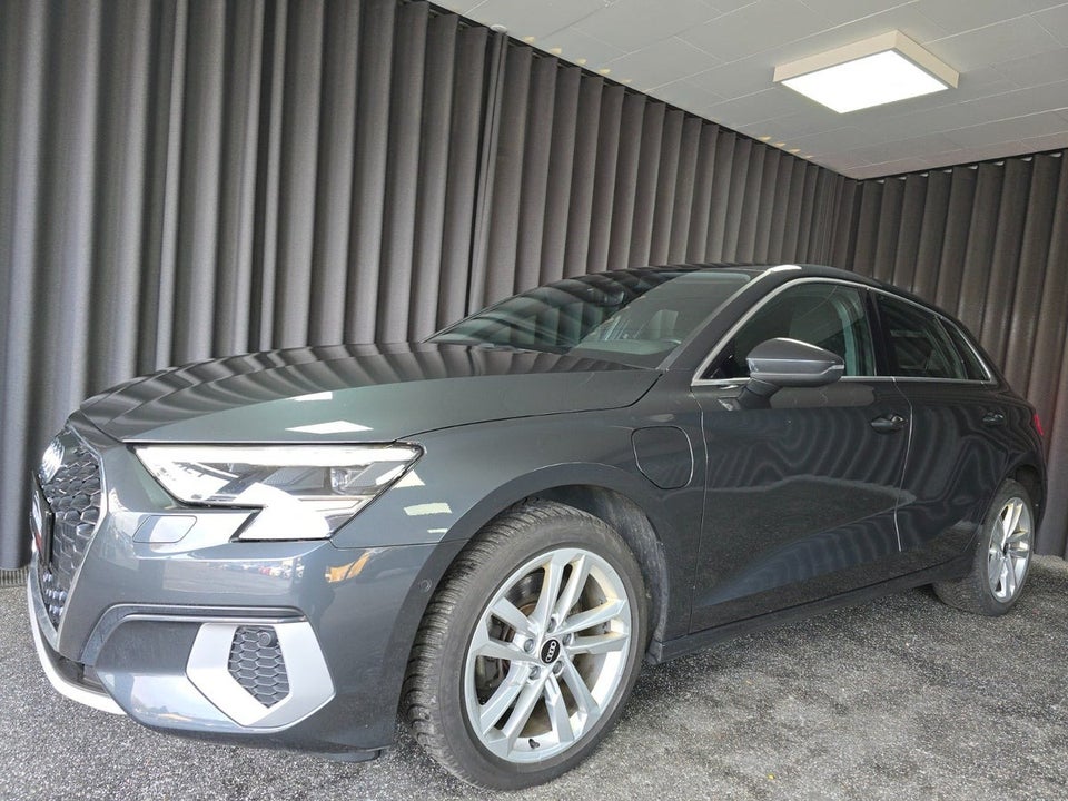 Audi A3 40 TFSi e Prestige Sportback S-tr. 5d