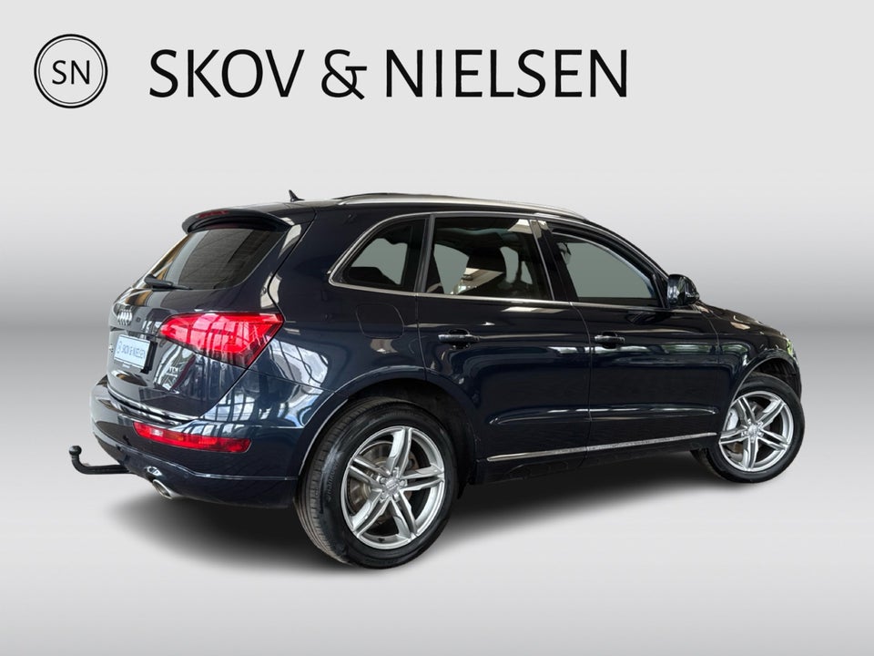 Audi Q5 3,0 TDi 245 quattro S-tr. 5d