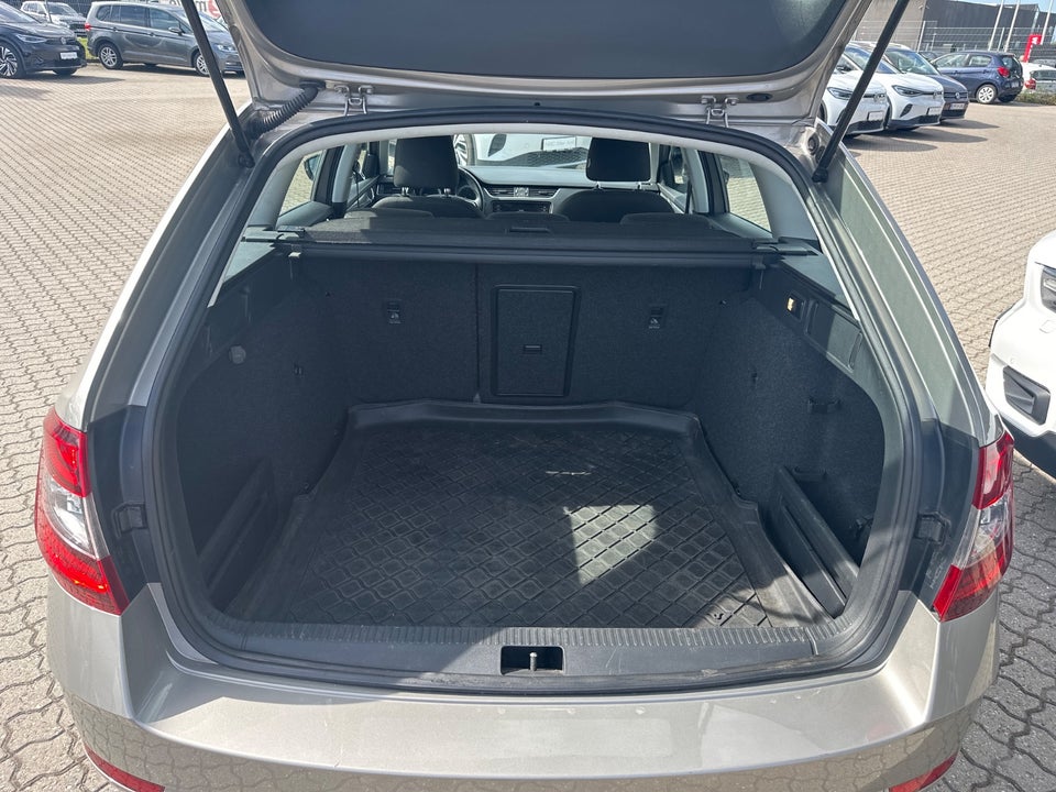 Skoda Octavia 1,0 TSi 115 Style Combi DSG 5d