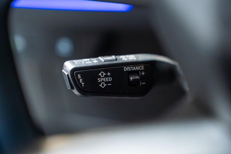 Audi Q4 e-tron 40 S-line 5d