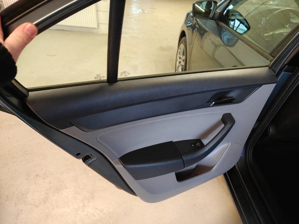 Seat Toledo 1,6 TDi 105 Style 5d