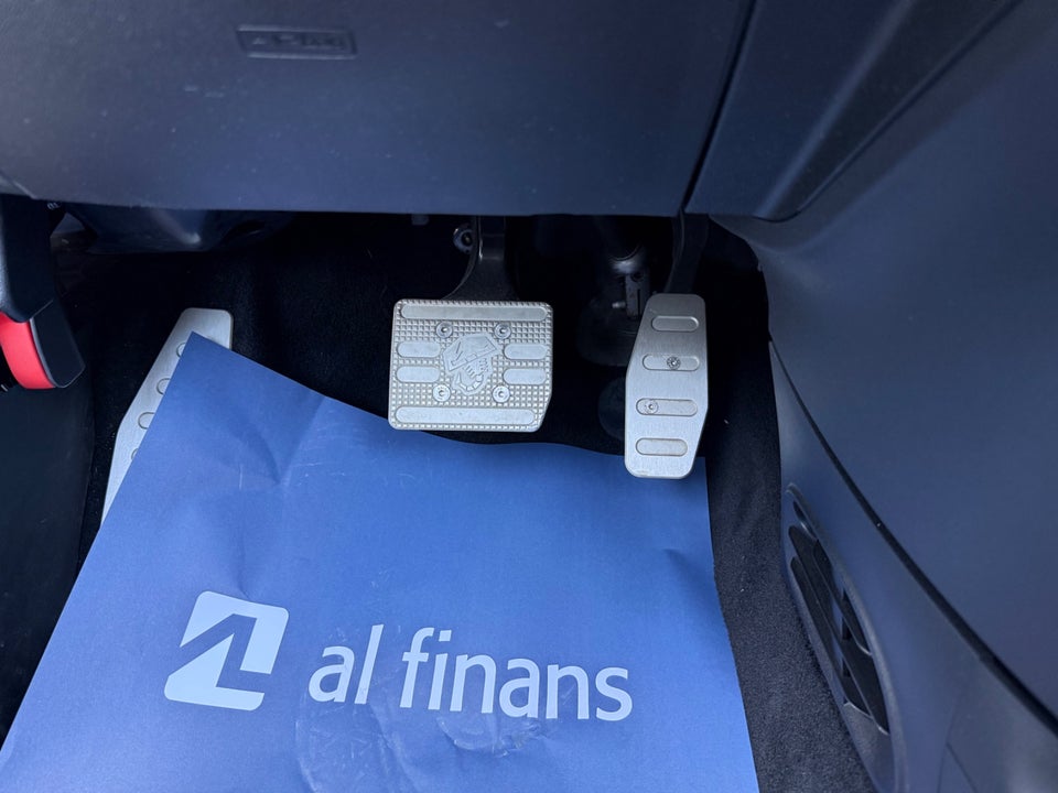 Abarth 595C 1,4 T-Jet 180 Competizione aut. 2d