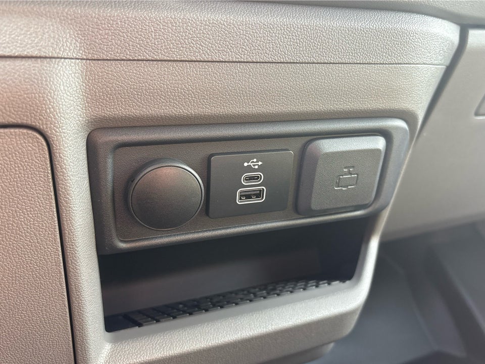 VW e-Caravelle 64 Basis LWB
