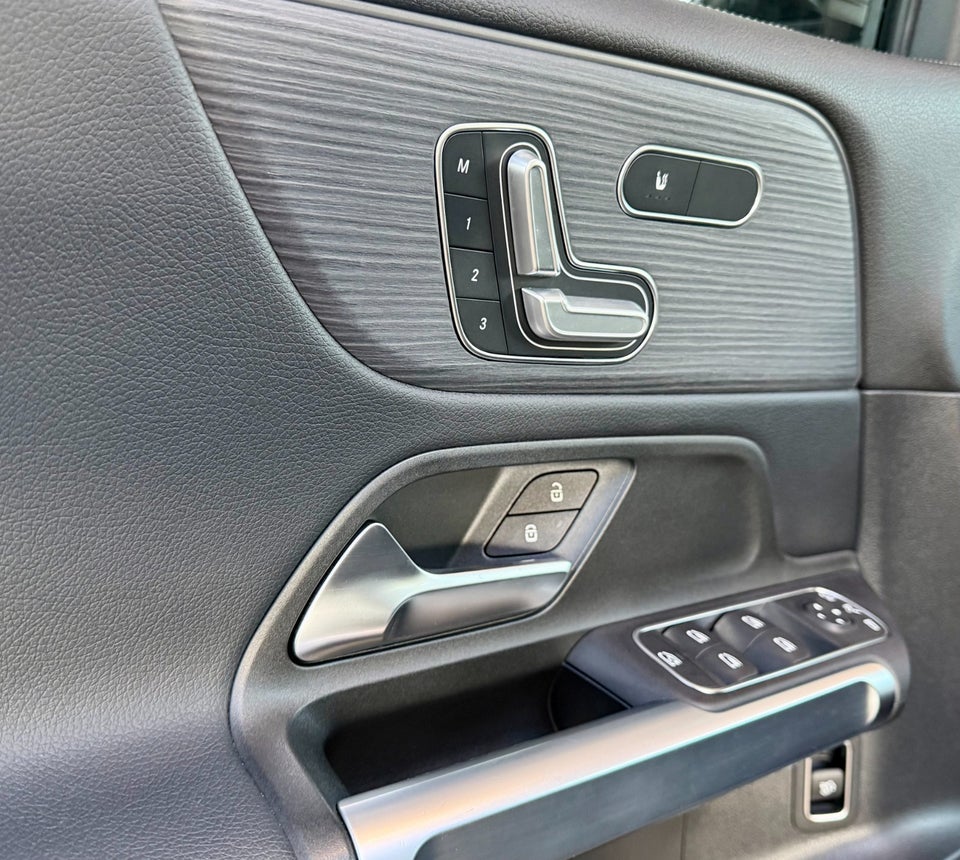 Mercedes EQB350 AMG Line 4Matic 5d