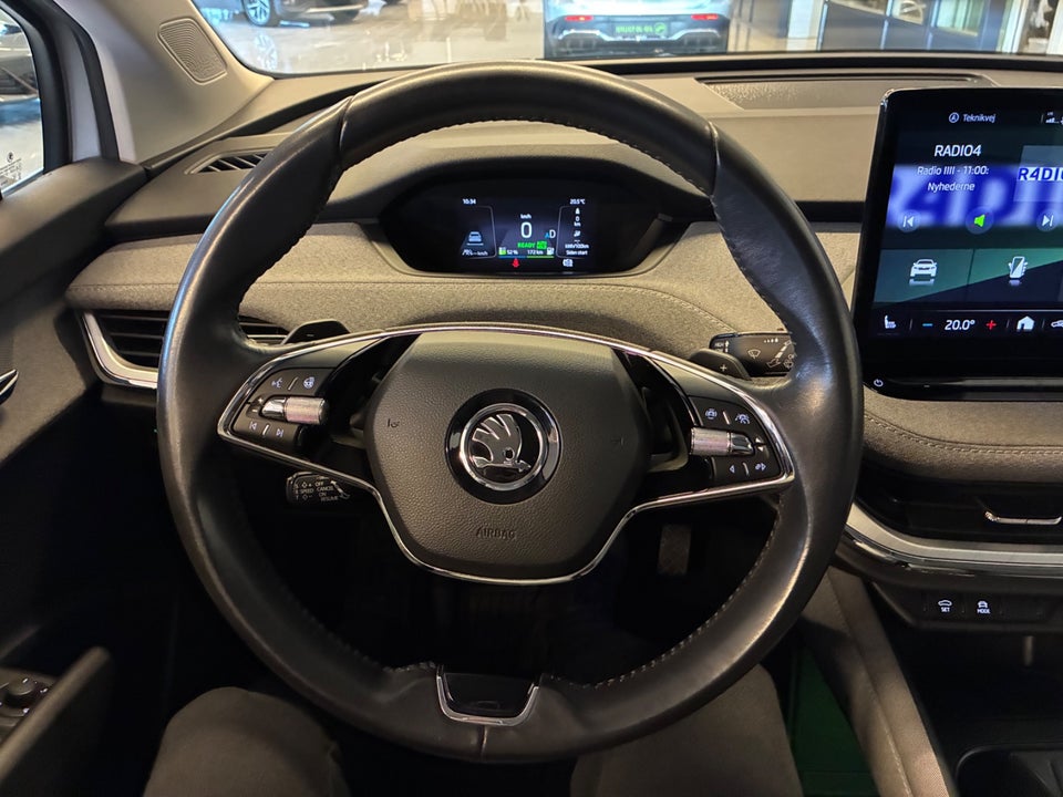 Skoda Enyaq 60 iV Plus 5d