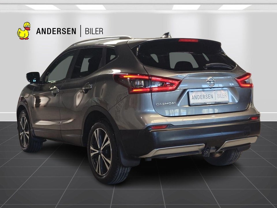 Nissan Qashqai 1,3 Dig-T 140 N-Connecta 5d