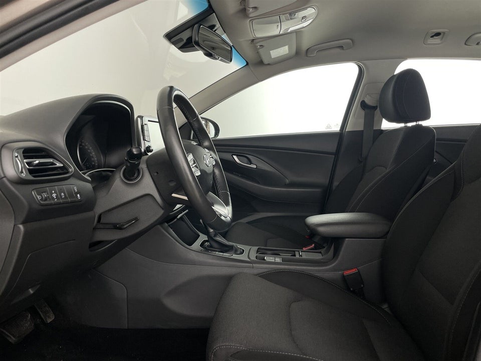 Hyundai i30 1,0 T-GDi Essential stc. DCT 5d