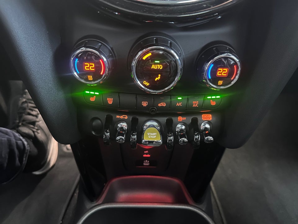 MINI Cooper SE Camden Edition 3d