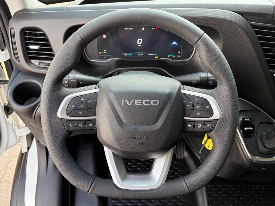 Iveco Daily 3,0 35S18 4100mm Alukasse m/lift AG8