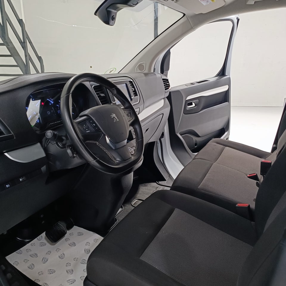 Peugeot Expert 2,0 BlueHDi 177 L2 Premium EAT8 Van