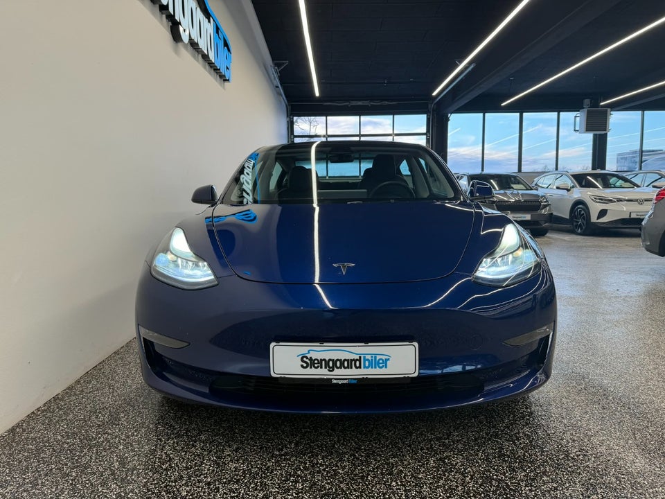 Tesla Model 3 Long Range AWD 4d