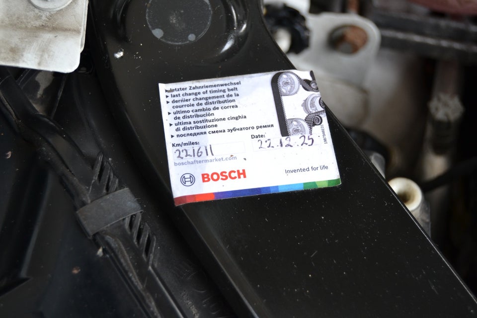 VW Touran 1,6 TDi 115 Highline DSG Van 5d