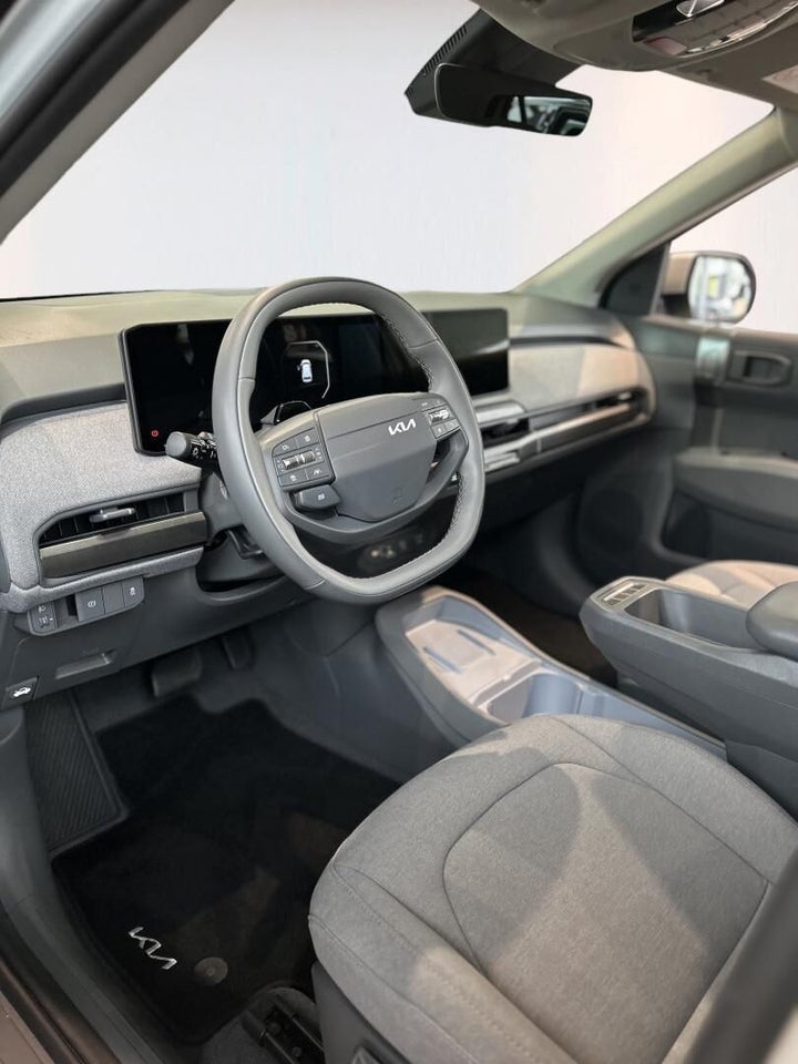 Kia EV3 58 Standard Range Prestige 5d