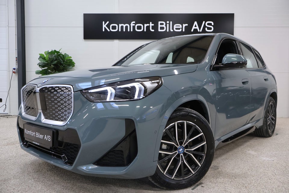 BMW iX1 eDrive20 M-Sport 5d