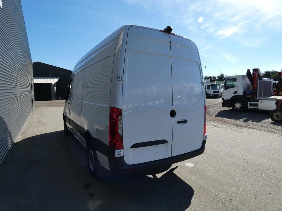 Mercedes Sprinter 316 2,2 CDi A2 Kassevogn RWD