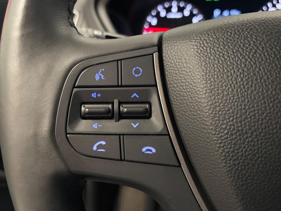 Hyundai i20 1,0 T-GDi Essential DCT 5d