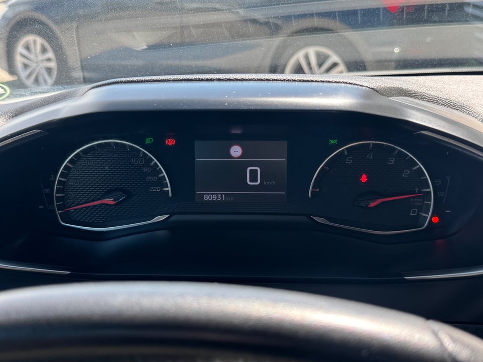 Peugeot 208 1,2 PureTech 75 Active 5d