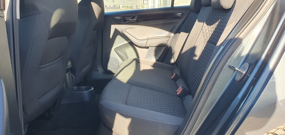 Skoda Rapid 1,0 TSi 95 Ambition Spaceback 5d