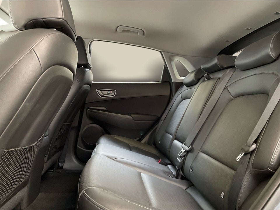 Hyundai Kona 64 EV Premium 5d