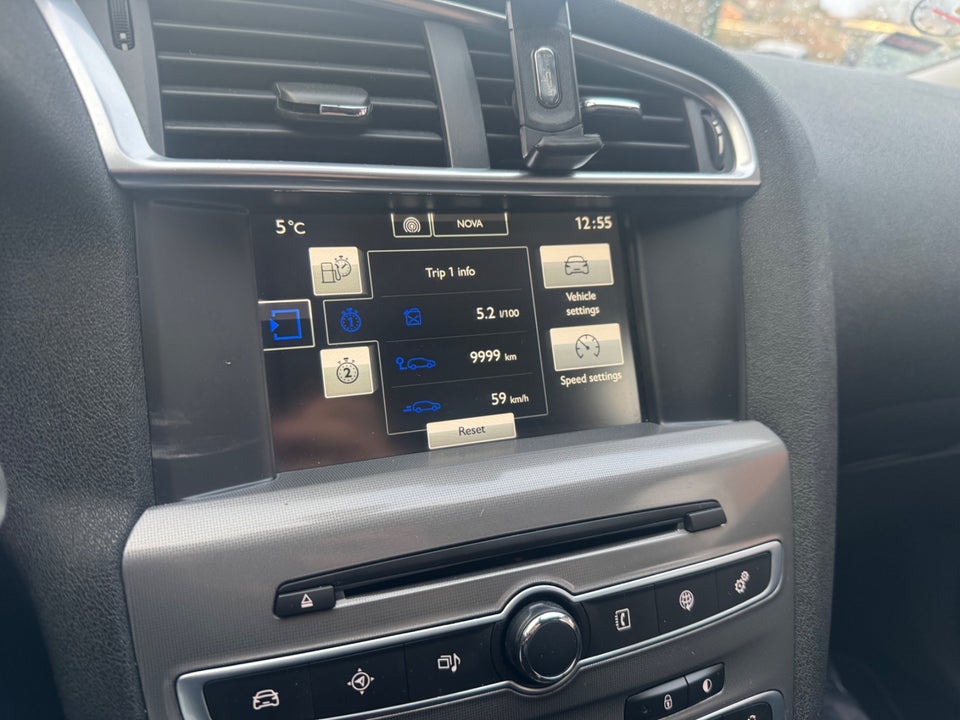 Citroën C4 1,6 BlueHDi 100 Feel Complet Van 5d